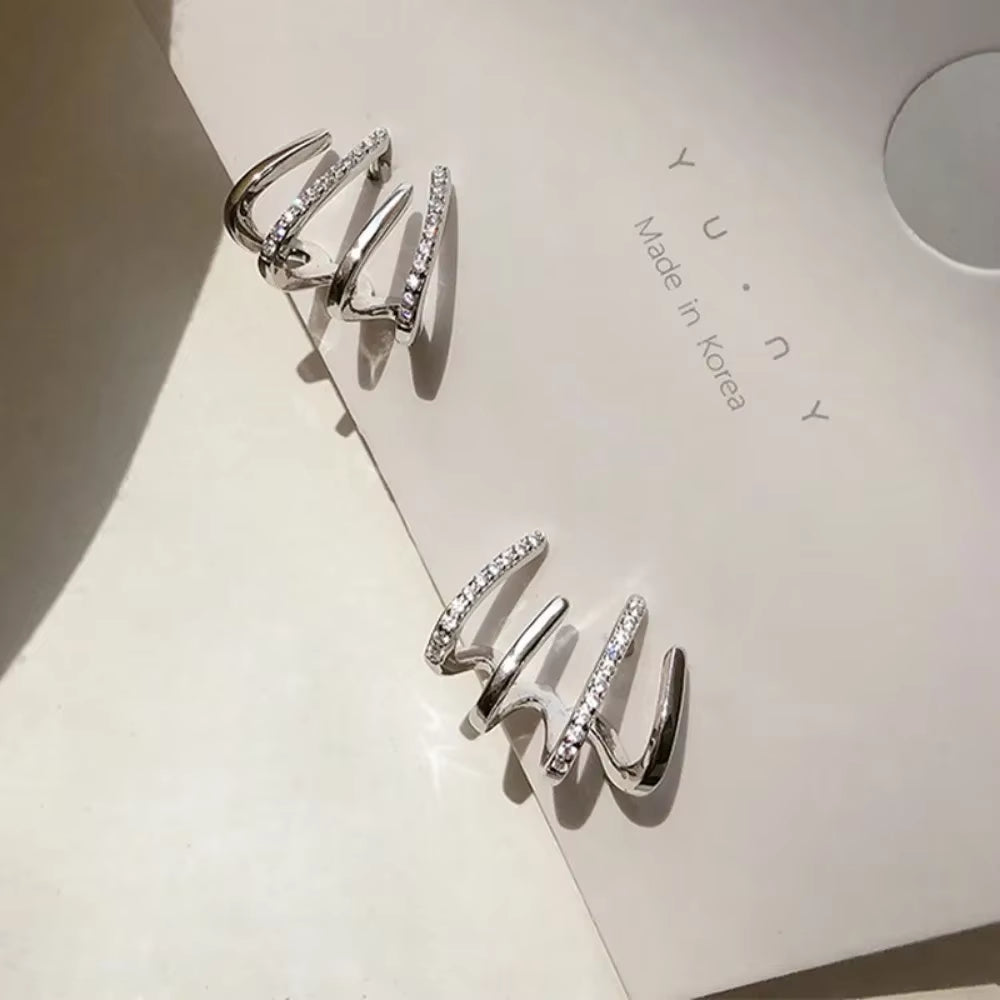 Velira™ LuxeClaw Stud Set – Chic 2025 Elegance in Every Detail