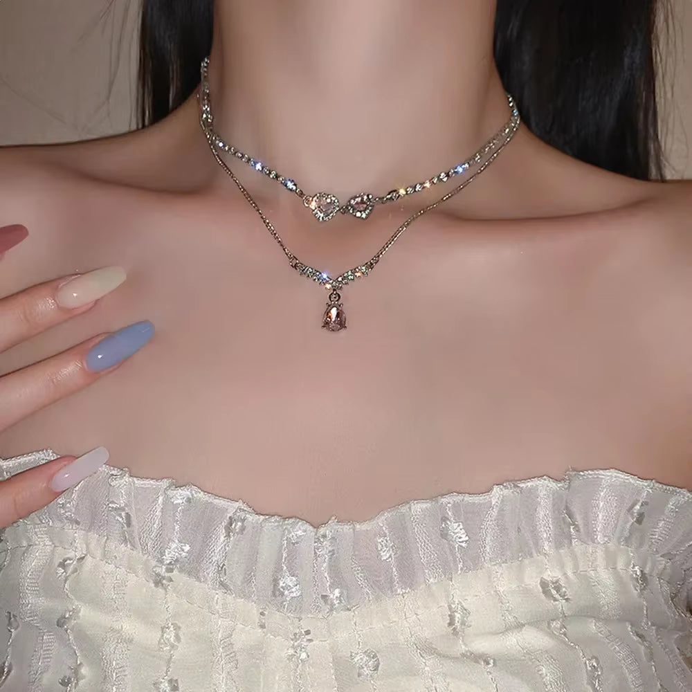 Silver Horizon Triangle Pendant Necklace – Where Minimalism Meets Modern Muse